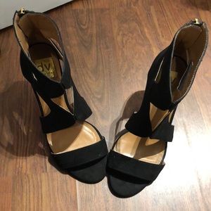 Excellent condition black dolce vita heels